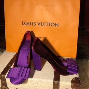 Tory Burch velvet pumps